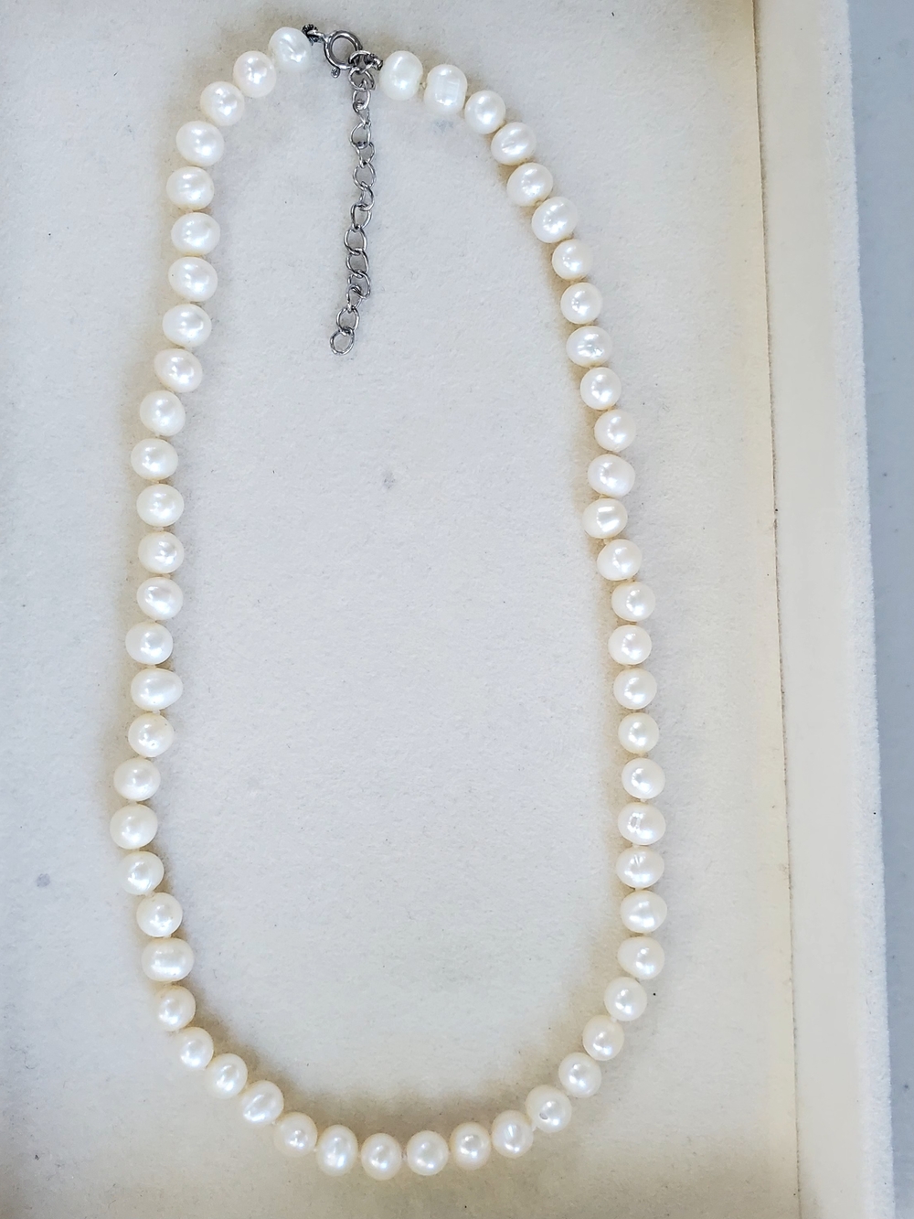 Classic White Freshwater Pearl Necklace with Sterling Silver Clasp • 23.90g